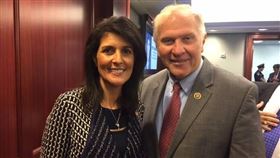 美國眾議員夏波,Steve Chabot,美國駐聯合國大使海利,Nikki Haley（圖／翻攝自Steve Chabot臉書）