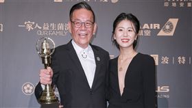 龍劭華奪金鐘獎最佳男主角與女兒陳璇
（圖／記者邱榮吉、林士傑、林聖凱攝影）