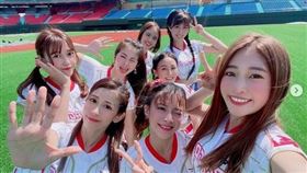 味全龍啦啦隊。（圖／翻攝自琪琪、拉拉Chris、小映、芮妮、星岑IG）