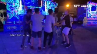 疑家庭糾紛？廟埕戲團上演全武行