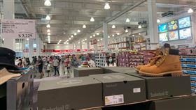 好市多近日上架Timberland黃靴。（圖／翻攝自《Costco好市多 商品經驗老實說》）
