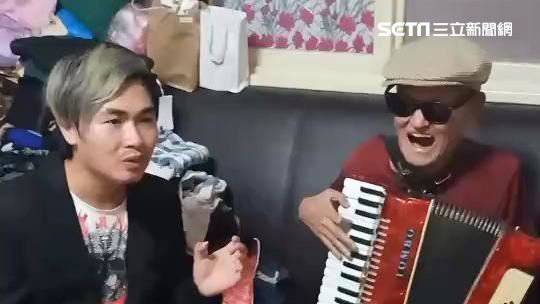 獨／奔李炳輝住家　吃屎哥合唱成名曲