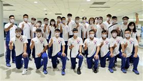 U23世界盃棒球賽台灣代表團啟程（2）U23世界盃棒球賽台灣代表團15日晚間從桃園國際機場出發飛往墨西哥，計有18名選手、4名教練、2名防護員1名翻譯及1名管理員一起搭機，將在美國舊金山與4名選手會合後再轉機前往墨西哥。中央社記者吳睿騏桃園機場攝  110年9月15日