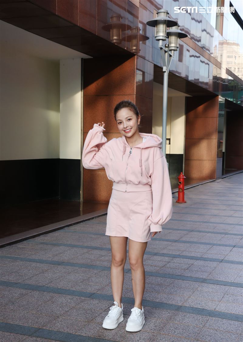 凱希金鐘入圍三立新聞網專訪。（記者邱榮吉/攝影）