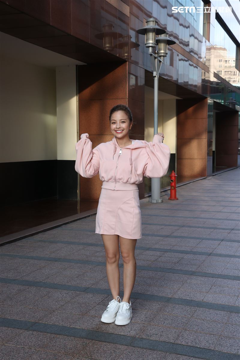 凱希金鐘入圍三立新聞網專訪。（記者邱榮吉/攝影）