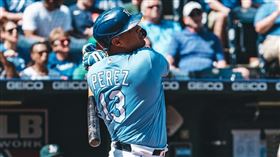 ▲培瑞茲（Salvador Perez）敲出本季第45轟。（圖／翻攝自皇家推特）