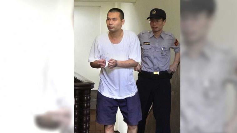 寫「死亡筆記本」弒父！嗆警：不後悔