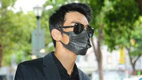 楊一展赴龍劭華靈堂哀悼。（圖／記者楊澍攝影）