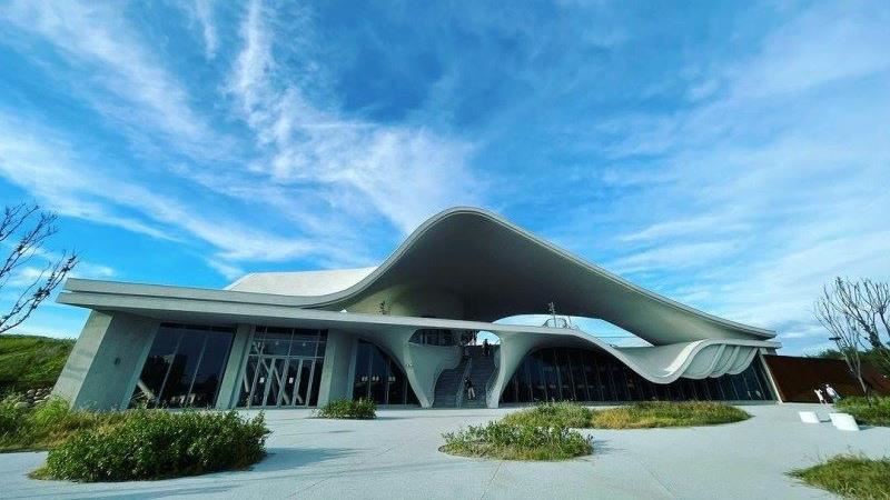 海邊白色城堡　桃園熱門景點超好拍