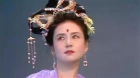 ▲后羿射日，嫦娥。（圖／翻攝自百度百科）