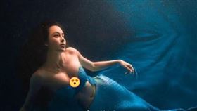 ▲母其彌雅本身是瑜伽老師，對她演戲加分不少。（圖／翻攝自母其彌雅微博）