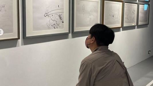 李易：我會用力想你　曝1年思念心境