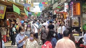 憋不住了！中秋連假日月潭、武嶺擠爆（圖／翻攝畫面）