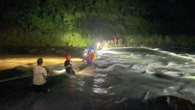 宜蘭,南澳,南澳北溪,溯溪,扇子瀑布,溪水暴漲,受困