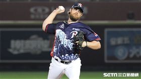 ▲樂天桃猿終結者豪勁連25場、30.2局無失分破紀錄。（圖／記者劉彥池攝影）