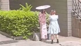 ▲學生在校園穿和服拍照，引發相關單位恐慌。（圖／翻攝自微信）