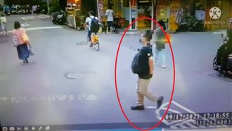 女學生遭襲臀！變態男開門逃害司機傷