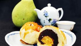 月餅屬於高熱量、高糖、高油脂的食物（圖／台中慈院提供）