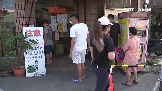 搶買吐司搭烤肉　關廟名店前排人龍