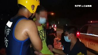 醉男赴西子灣看夜景　慘摔落消波塊