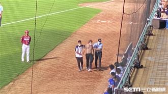 不明人士裸奔鬧場　富邦發出嚴懲禁令