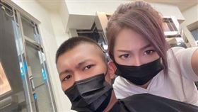 鳳梨女友歐菈（圖／翻攝自鳳梨IG）