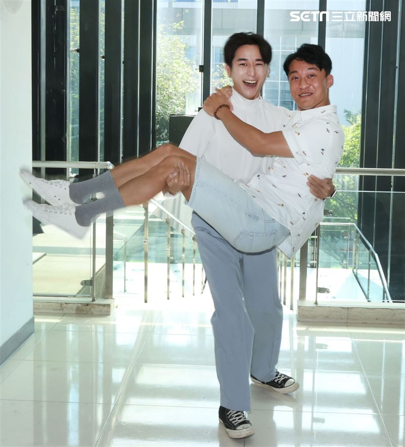 「無邪」演員蟻大點、（右）張得中。（記者邱榮吉/攝影）