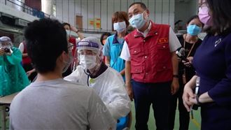 侯友宜視察BNT 學生「心跳超快」