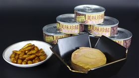 蠶蛹也能做成貓罐頭（農委會苗栗農改場提供）