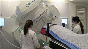 攝護腺癌易轉移骨頭  年長男不要輕忽骨頭酸痛（圖／彰化部立醫院）