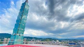 台北君悅酒店頂樓停機坪開業31年以來首度對外公開。（圖／記者馮珮汶攝）