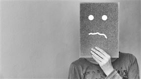 ▲ 網友發文表示，自己才大二而已就要拿打工的錢給父母，因此寫文抒發情緒。（示意圖／翻攝自pixabay）