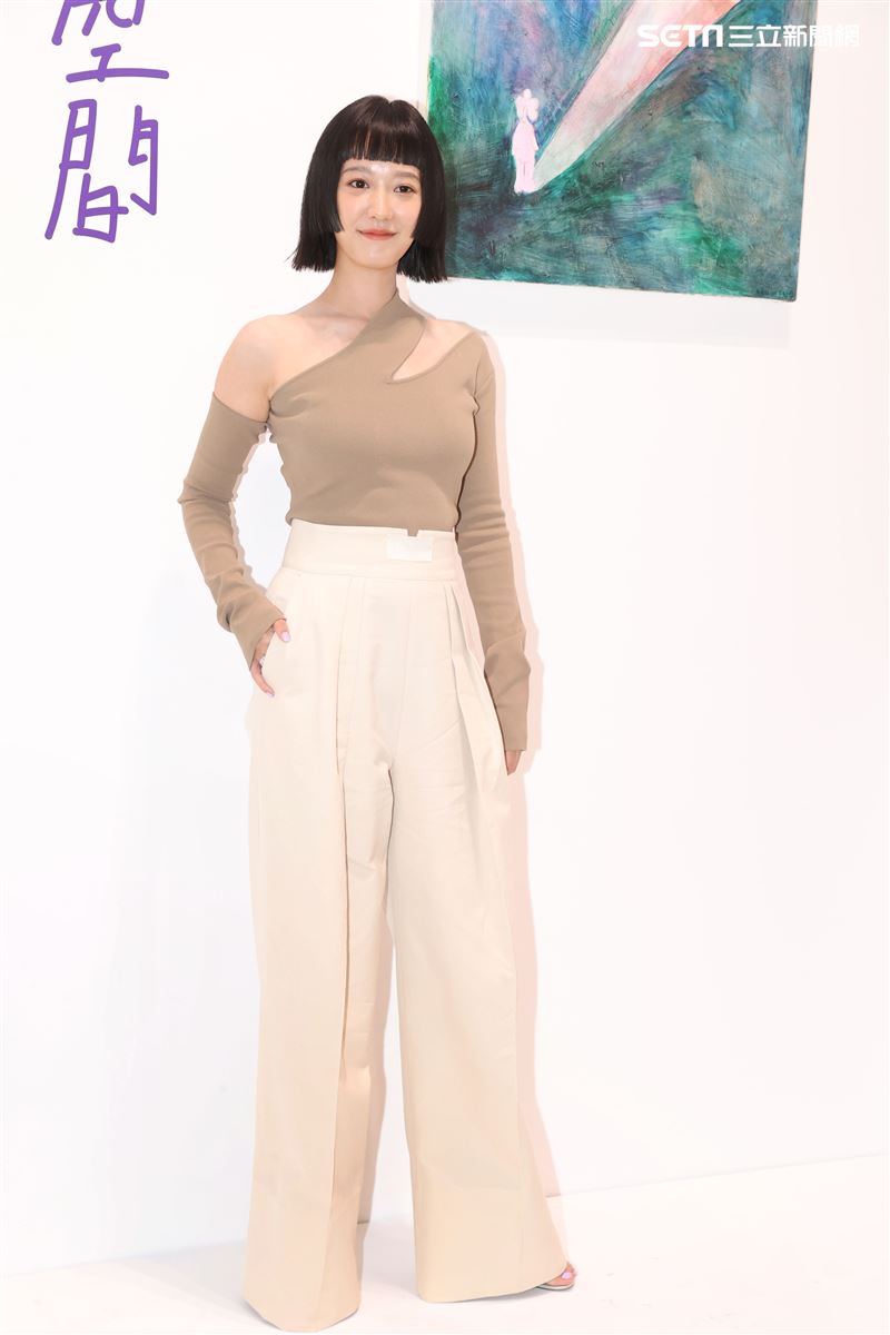 孟耿如新書畫展發表。（記者邱榮吉/攝影）