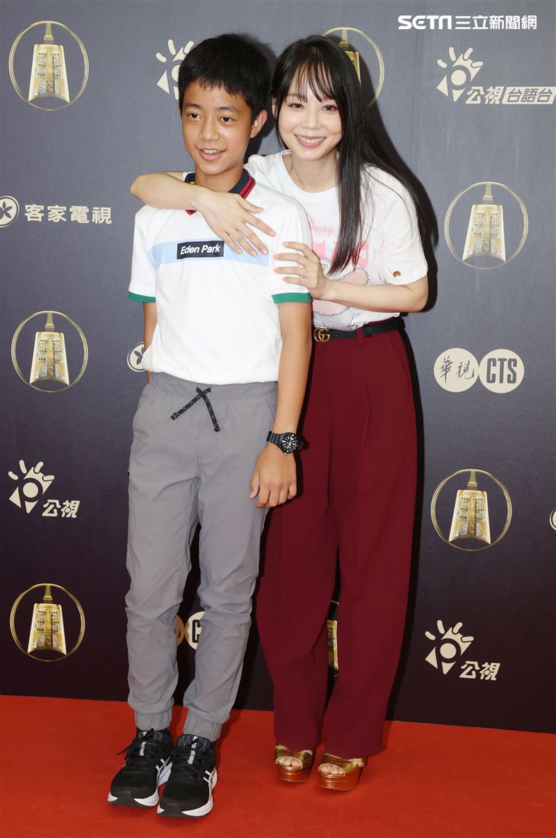 天橋上的魔術師導演員李奕樵、孫淑媚出席公視金鐘入圍茶會。（記者邱榮吉/攝影）