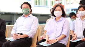 陪同總統視察軍港西遷工程　林右昌：期待基隆港第三次再生