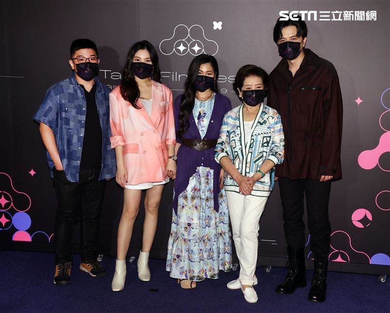 台北電影節「徘徊年代」世界首映導演張騰元、演員：江常輝、阮安妮、阮秋姮、陳淑芳出席首映會。（記者邱榮吉/攝影）