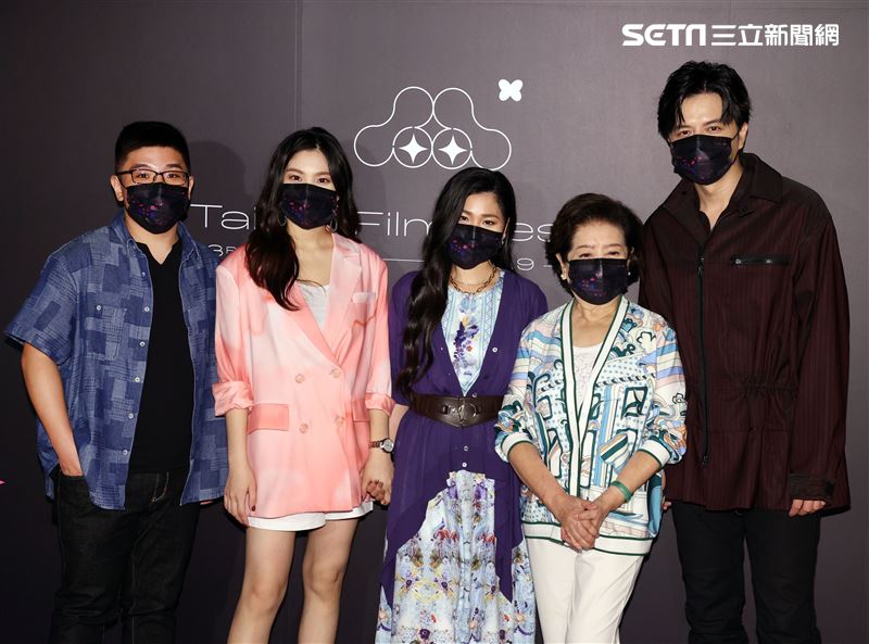 台北電影節「徘徊年代」世界首映導演張騰元、演員：江常輝、阮安妮、阮秋姮、陳淑芳出席首映會。（記者邱榮吉/攝影）