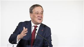 德國基民黨新任主席拉謝特德國北萊因-西發利亞邦總理拉謝特（Armin Laschet）16日獲選為基民黨主席，可望領導這個德國最大黨參加9月的國會大選。（c Land NRW / Ralph Sondermann提供）中央社記者林育立柏林傳真 110年1月16日