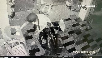 訂單取消還扣款　竟是外送員拿走餐點