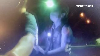 倒廢棄物被活抓　駕駛拒盤查與警拉扯