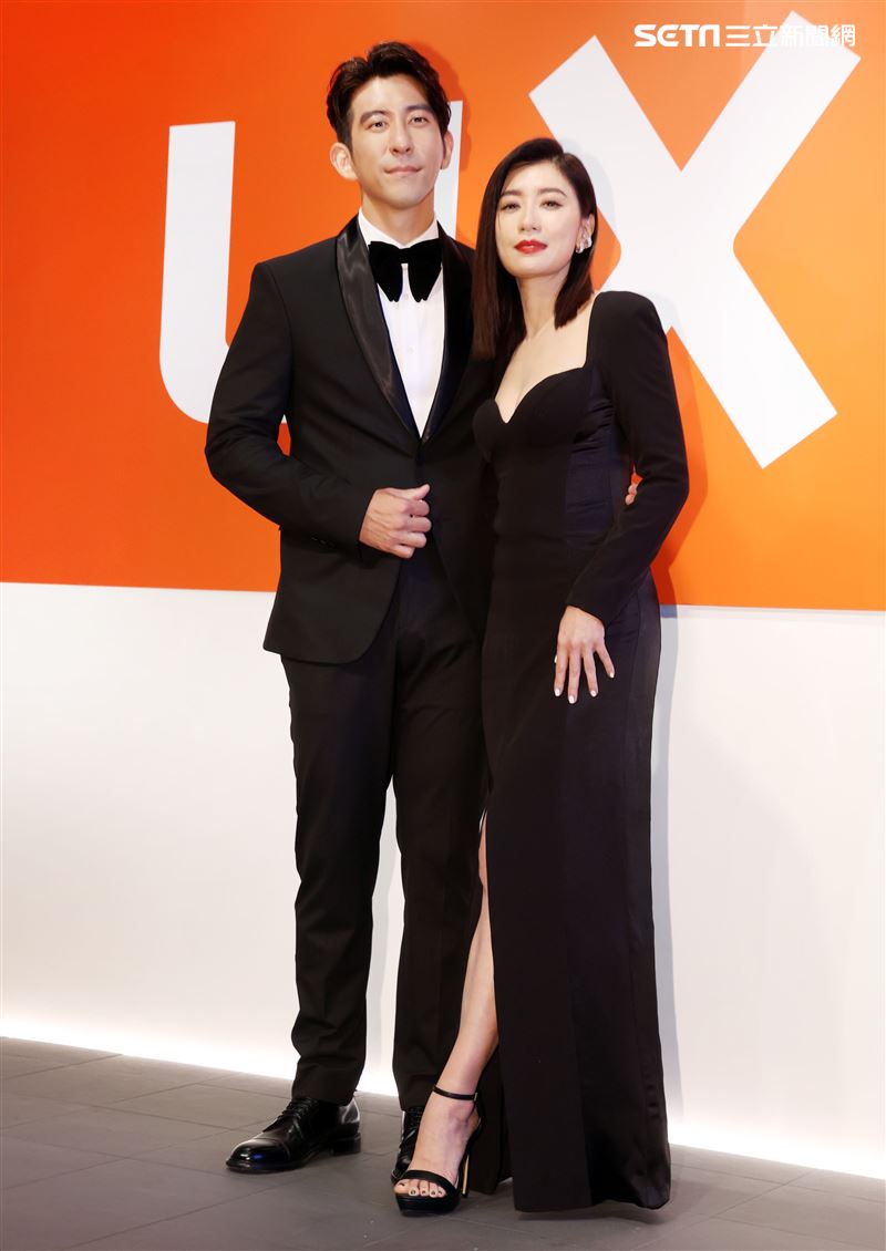 修杰楷、賈靜雯夫妻同時出席房產活動。（記者邱榮吉/攝影）