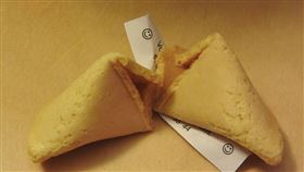 幸運餅乾，fortune cookie（示意圖／翻攝自Pixabay）
