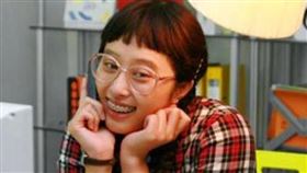 李欣汝剛出道曾飾演「嫦娥」，展現氣質美人形象，與《醜女無敵》的模樣看起來完全不像同個人。（圖／翻攝自百度百科）