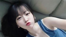 Twitch實況主「薇薇」（圖／翻攝自薇薇IG）