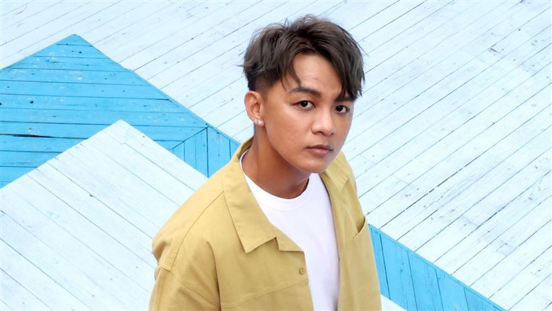 獨／入圍金曲收入慘　男星去餐廳打工