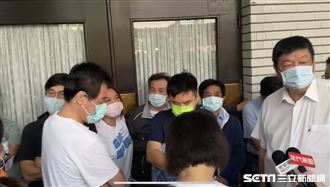 藍綠清晨爆衝突！國民黨團突襲綠委