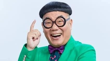 拍女來賓胸部喊好大喔　諧星丟主持棒