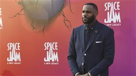 ▲2011年NBA封館，詹姆斯（LeBron James）一度想改打NFL。（圖／美聯社／達志影像）