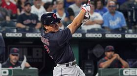 ▲張育成敲出追平比數二壘安打。（圖／路透社／達志影像）