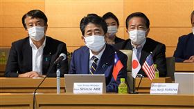 前日相安倍籲中國讓台灣參加WHA首屆「台美日國會議員戰略論壇」視訊會議29日登場，前日本首相安倍晉三致詞時呼籲中國以寬大的心胸讓台灣以觀察員身分參加世界衛生大會。中央社記者楊明珠東京攝 110年7月29日